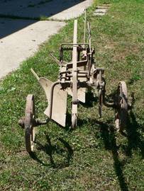 2-Schar-Pflug fr Pferdezug