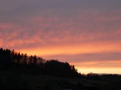 Diese ganzen Sonnenuntergnge kann man von unserem Innenhof aus sehr gut beobachten.